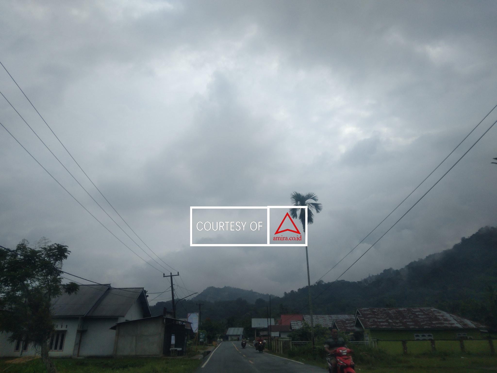 Kutukan Pulau Emas images