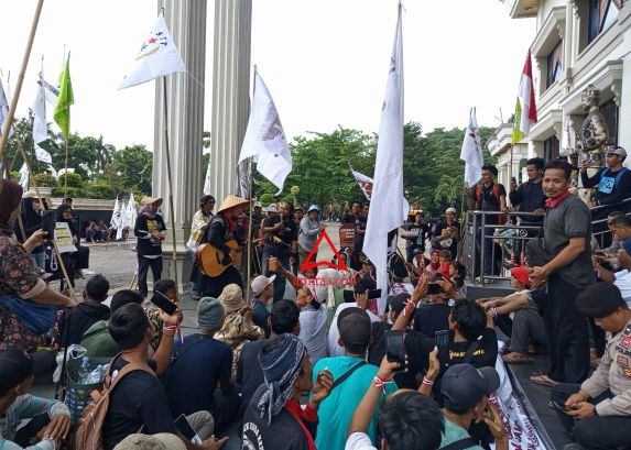 Segera Selesaikan Konflik Agraria Di Jambi images