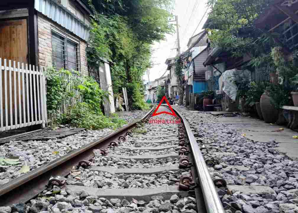 Untold Story Of Bangkok; Self-Extinguishing At Klong Toei Amid Extreme Heat images