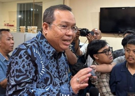 Dirut BEI Mengundurkan Diri, Pasar Indonesia Tertekan? images