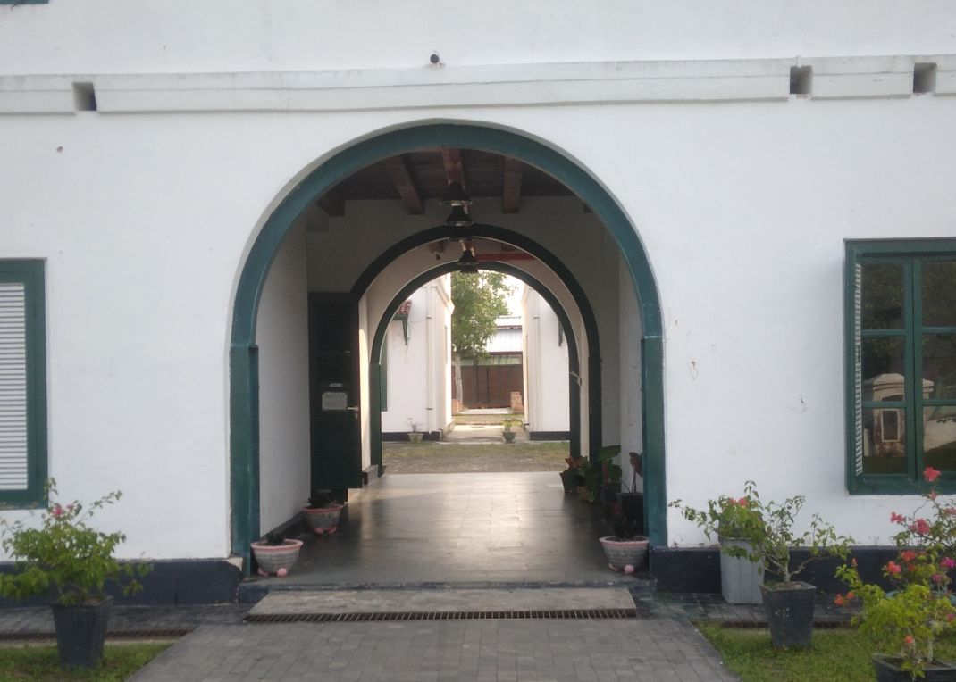 “Tangsi Belanda” Di Tepi Sungai Jantan images